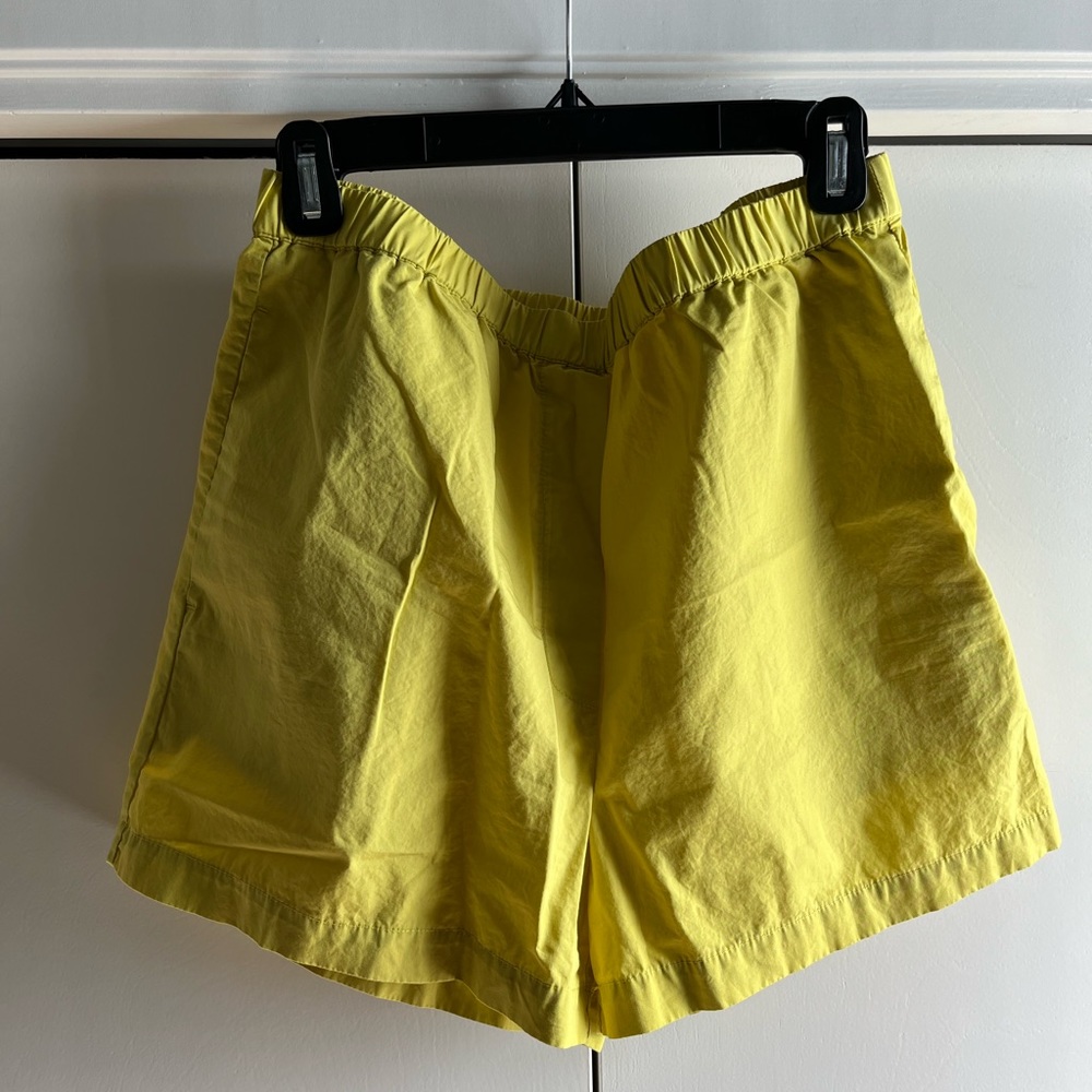 Wilfred Free Breeze Cotton Shorts 3” Inseam